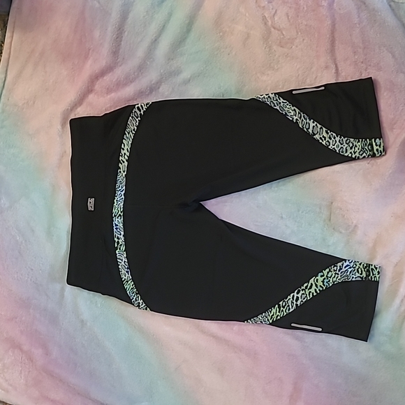 Fila Women's Medium Running Pants - Picture 3 of 5